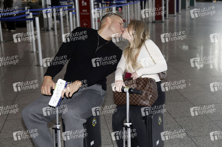 Abflug ins Dschungel-Camp 2026 vom Flughafen Frankfurt am Main