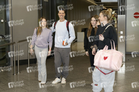 Abflug ins Dschungel-Camp 2026 vom Flughafen Frankfurt am Main