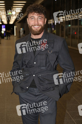 Abflug ins Dschungel-Camp 2026 vom Flughafen Frankfurt am Main