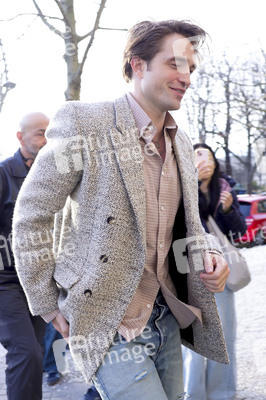 Robert Pattinson auf der Paris Fashion Week 2026