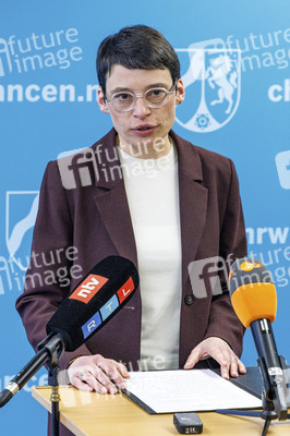 Rücktritt von Ministerin Josefine Paul in Düsseldorf