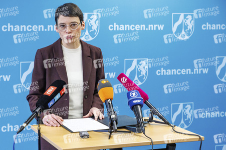 Rücktritt von Ministerin Josefine Paul in Düsseldorf