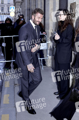 Ordensverleihung an Victoria Beckham in Paris