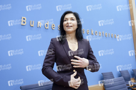 Bundespressekonferenz 'Vorstellung des Jahreswirtschaftsberichts 2026 der Bundesregierung' in Berlin