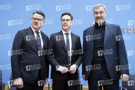 Bundespressekonferenz '3 Löwen Allianz' in Berlin