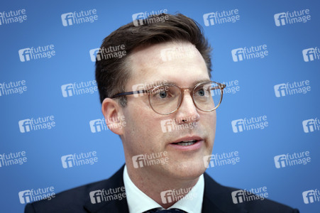 Bundespressekonferenz '3 Löwen Allianz' in Berlin