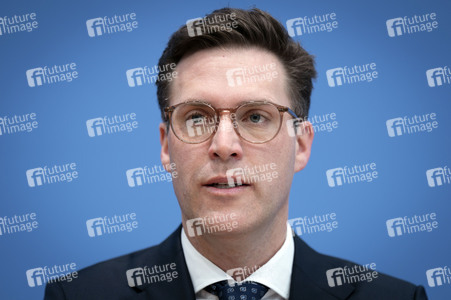 Bundespressekonferenz '3 Löwen Allianz' in Berlin