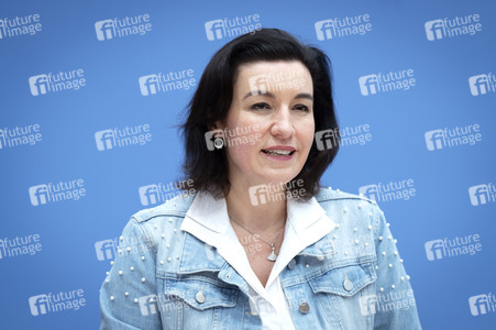 Bundespressekonferenz 'Nationale Dekade gegen Postinfektiöse Erkrankungen' in Berlin