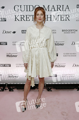 Guido Maria Kretschmer for Bridgerton 'The Regency Dinner' in Hamburg