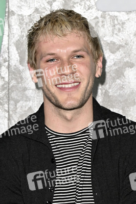 Warner Music Group Grammy Awards Party in Los Angeles