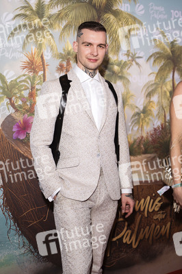 Premiere von 'Promis unter Palmen' in Köln