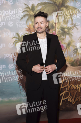 Premiere von 'Promis unter Palmen' in Köln