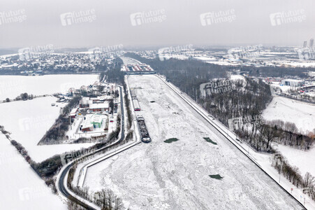 Eisbildung am Mittellandkanal in Hannover