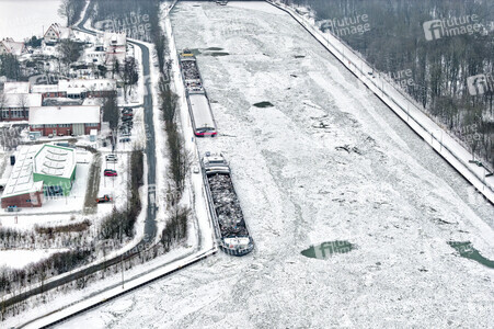 Eisbildung am Mittellandkanal in Hannover
