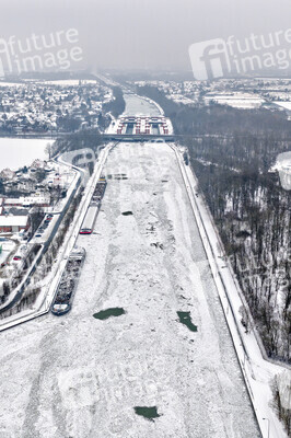 Eisbildung am Mittellandkanal in Hannover