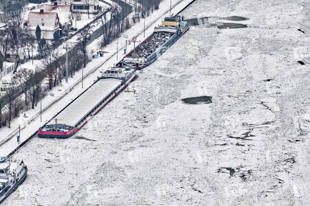 Eisbildung am Mittellandkanal in Hannover