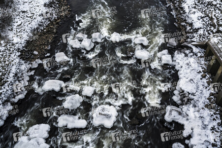 Eisschollen in Geesthacht