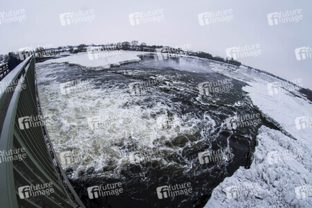 Eisschollen in Geesthacht