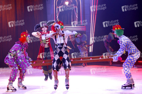 Eisrevue 'Holiday on Ice - Cinema of Dreams' in Hamburg