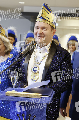 Prunksitzung zur Verleihung des Sonderordens 'Wider die Neidhammel' in Nürnberg