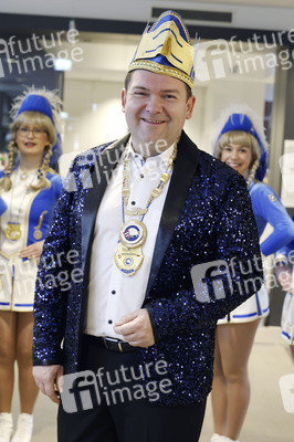 Prunksitzung zur Verleihung des Sonderordens 'Wider die Neidhammel' in Nürnberg