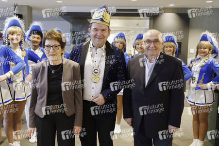 Prunksitzung zur Verleihung des Sonderordens 'Wider die Neidhammel' in Nürnberg
