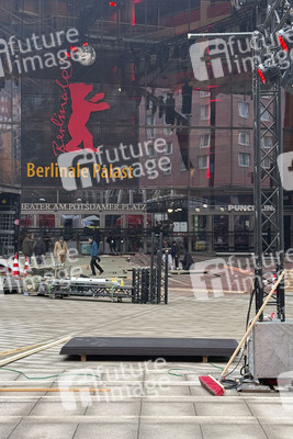 Aufbauarbeiten zur Berlinale 2026 in Berlin
