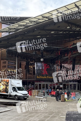 Aufbauarbeiten zur Berlinale 2026 in Berlin