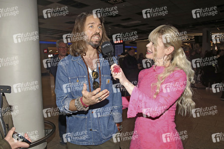 Rückkehr aus dem Dschungel-Camp 2026 auf dem Flughafen Frankfurt am Main