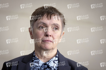 Übergabe vom Jahresgutachten 2026 der Expertenkommission Forschung und Innovation an den Bundeskanzler in Berlin