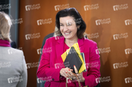 33. Kabinettssitzung des Bundeskabinetts in Berlin