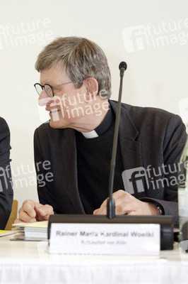 Fototermin zum Auftakt der Frühjahrsvollversammlung in Würzburg