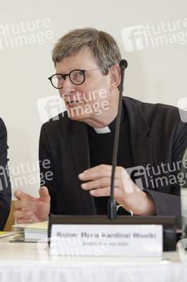 Fototermin zum Auftakt der Frühjahrsvollversammlung in Würzburg