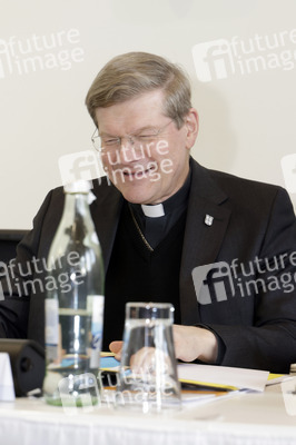 Fototermin zum Auftakt der Frühjahrsvollversammlung in Würzburg