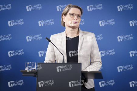 Pressekonferenz zur Vorstellung des Aktionsplans gegen Organisierte Kriminalität in Berlin