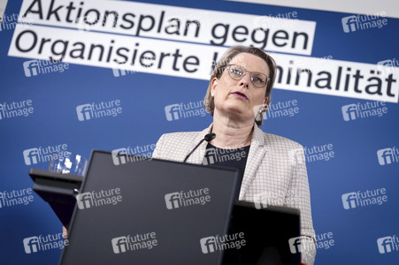 Pressekonferenz zur Vorstellung des Aktionsplans gegen Organisierte Kriminalität in Berlin