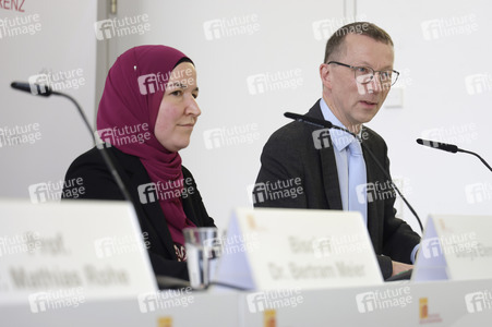 Pressegespräch 'Dialog zwischen Christen und Muslimen' bei der DBK in Würzburg