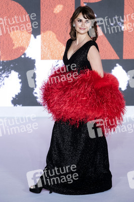 Fimpremiere 'The Bride! - Es lebe die Braut' in London