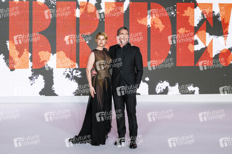 Fimpremiere 'The Bride! - Es lebe die Braut' in London