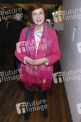 Charity-Veranstaltung 'Knack den Krebs' in Hamburg