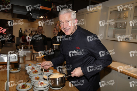 XXXLutz Pre-Shopping Event in Rangsdorf