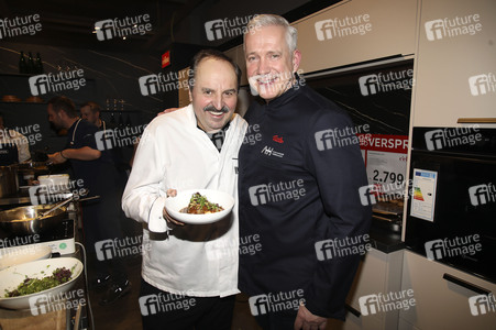 XXXLutz Pre-Shopping Event in Rangsdorf