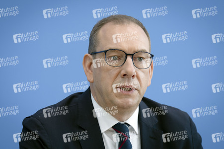 Bundespressekonferenz 'Vorstellung des Jahresberichtes 2025' in Berlin