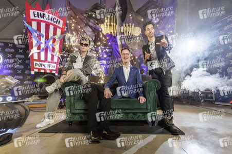 Besuch von Hendrik Wüst am Firmensitz der Ehrlich Entertainment GmbH in Bünde