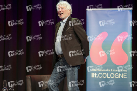 Jürgen Becker, Moritz Netenjakob, Susanne Pätzold und Michael Mittermeier auf der lit.Cologne 2026