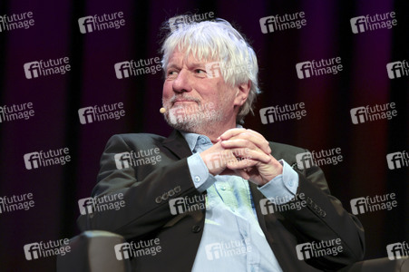 Jürgen Becker, Moritz Netenjakob, Susanne Pätzold und Michael Mittermeier auf der lit.Cologne 2026