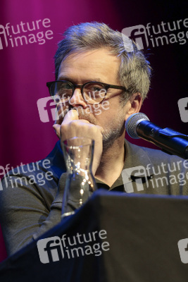 Anneke Kim Sarnau, Matthias Matschke und Knut Elstermann auf der lit.Cologne 2026