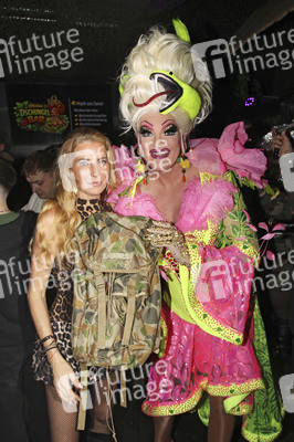 Eröffnung von Olivias Dschungel Bar in Hamburg