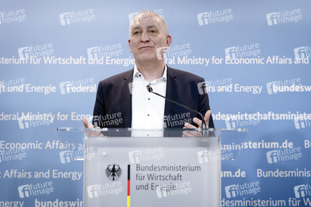 Pressestatement vom Katherina Reiche in Berlin