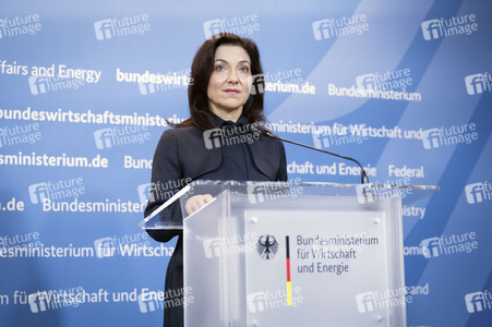 Pressestatement vom Katherina Reiche in Berlin